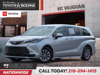 2025 Toyota Sienna LE 8 Passenger