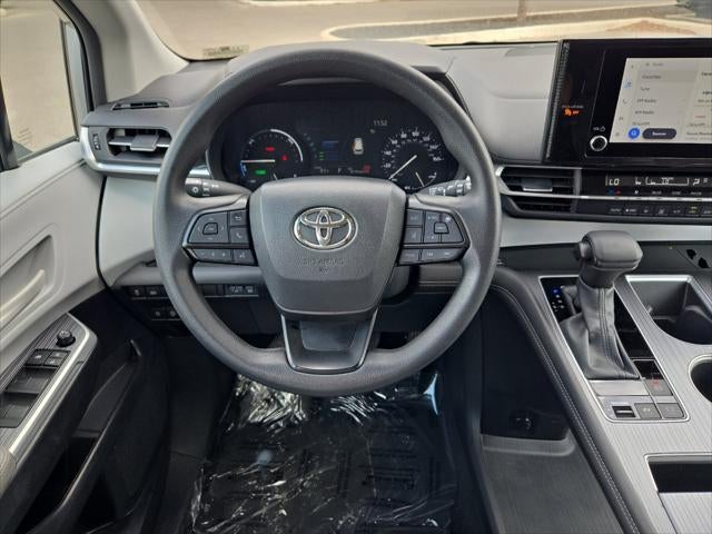 2025 Toyota Sienna LE 8 Passenger
