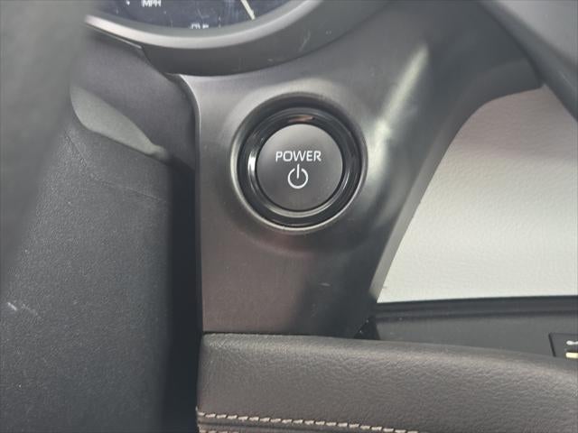 2025 Toyota Sienna LE 8 Passenger