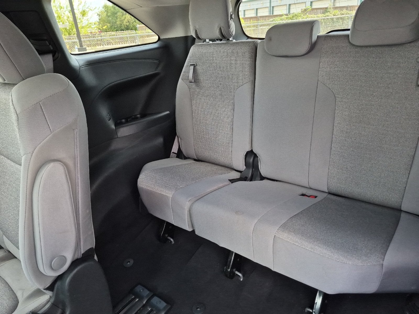 2025 Toyota Sienna LE 8 Passenger