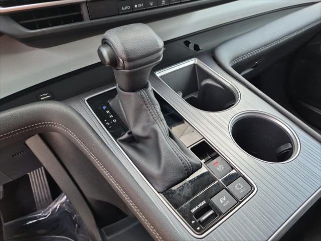 2025 Toyota Sienna LE 8 Passenger