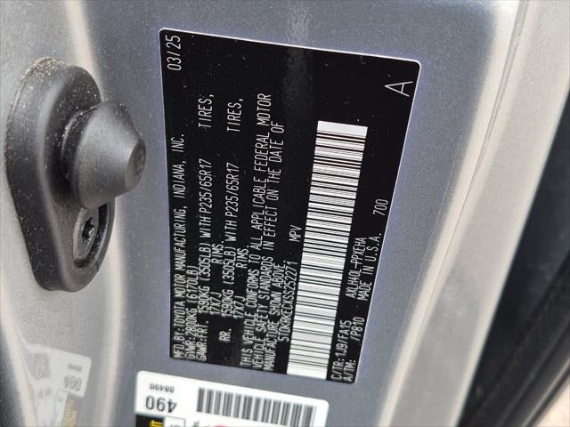 2025 Toyota Sienna LE 8 Passenger