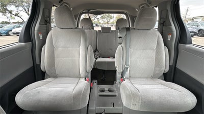 2017 Toyota Sienna LE 8 Passenger
