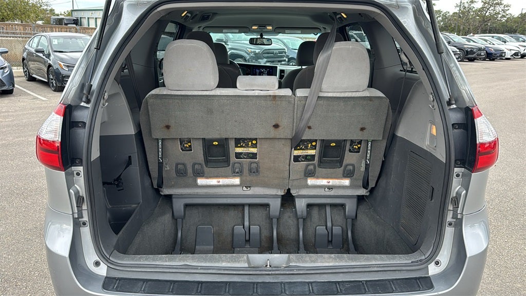 2017 Toyota Sienna LE 8 Passenger