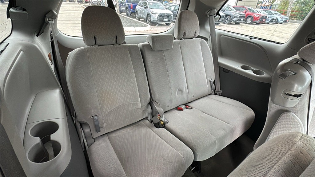 2017 Toyota Sienna LE 8 Passenger