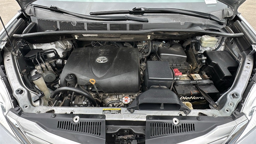 2017 Toyota Sienna LE 8 Passenger