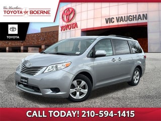2017 Toyota Sienna LE 8 Passenger