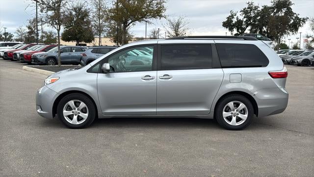 2017 Toyota Sienna LE 8 Passenger