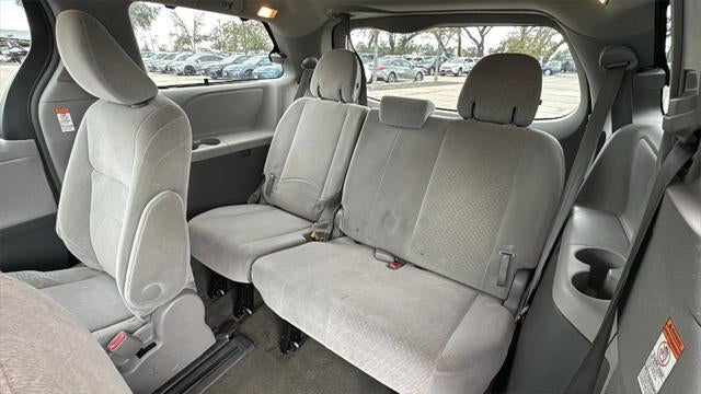 2017 Toyota Sienna LE 8 Passenger