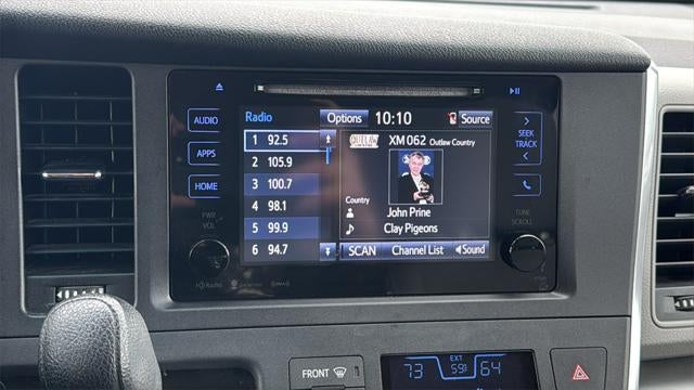 2017 Toyota Sienna LE 8 Passenger