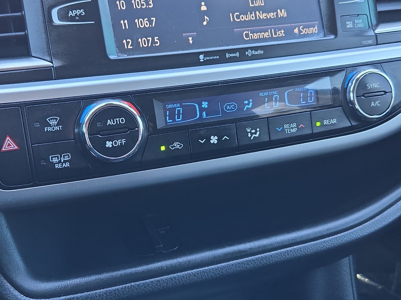 2019 Toyota Highlander SE