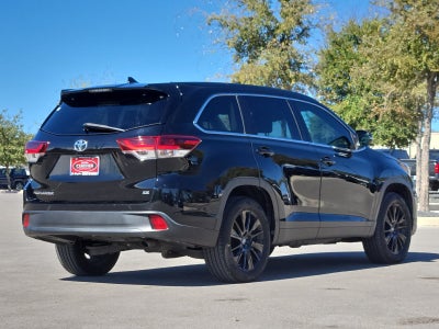 2019 Toyota Highlander SE