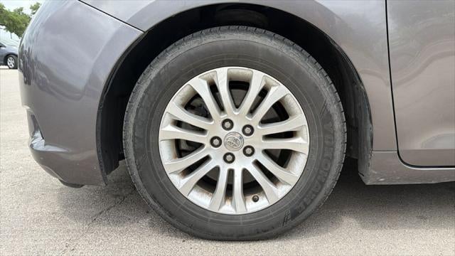 2016 Toyota Sienna XLE