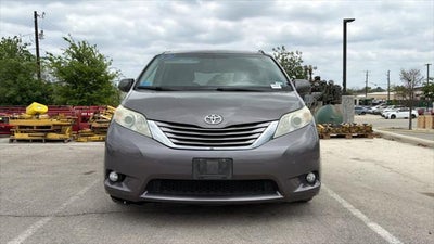 2016 Toyota Sienna XLE