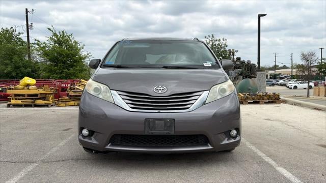 2016 Toyota Sienna XLE