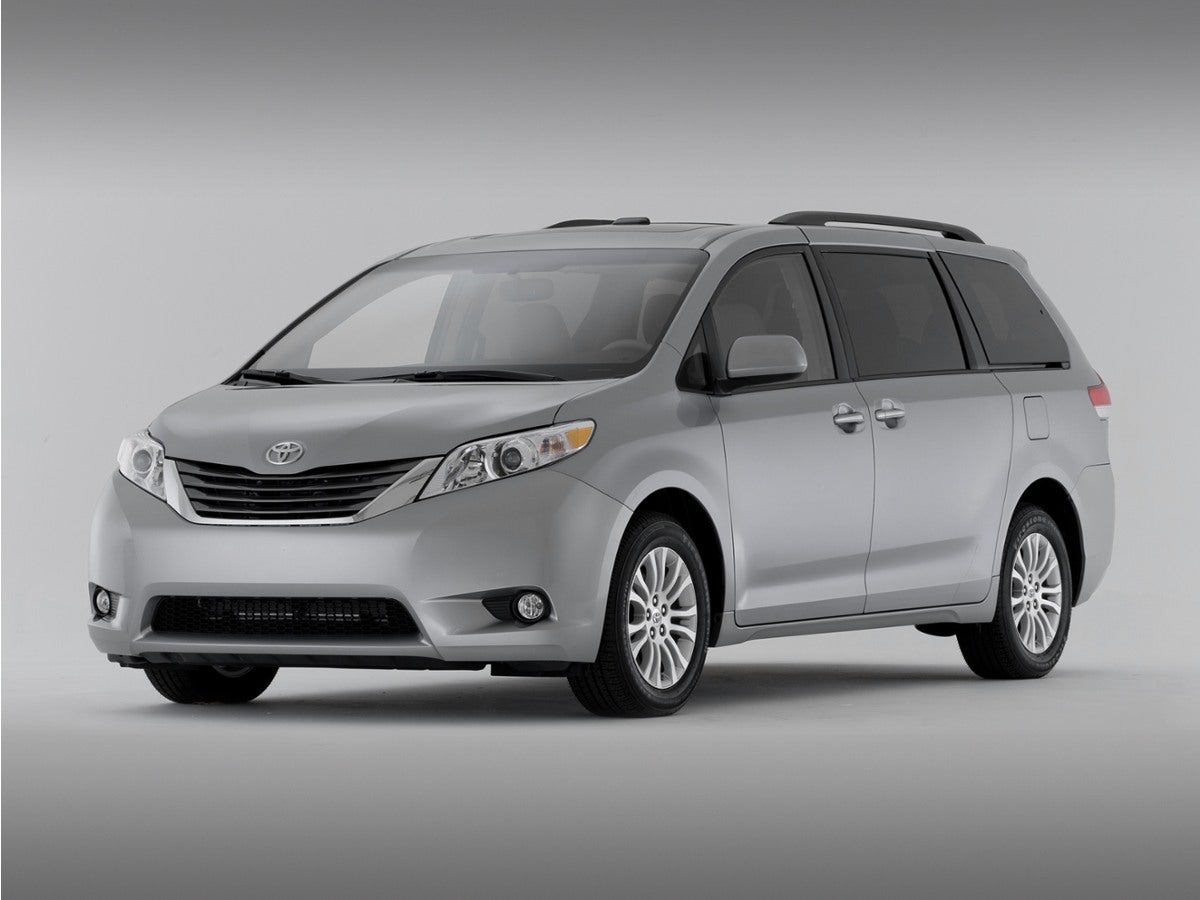 2012 Toyota Sienna XLE 8 Passenger