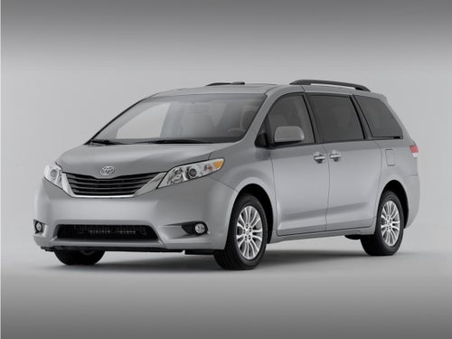 2012 Toyota Sienna XLE 8 Passenger
