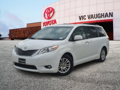 2011 Toyota Sienna XLE