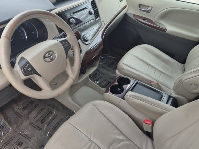 2011 Toyota Sienna XLE