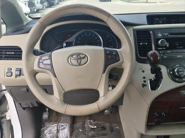 2011 Toyota Sienna XLE