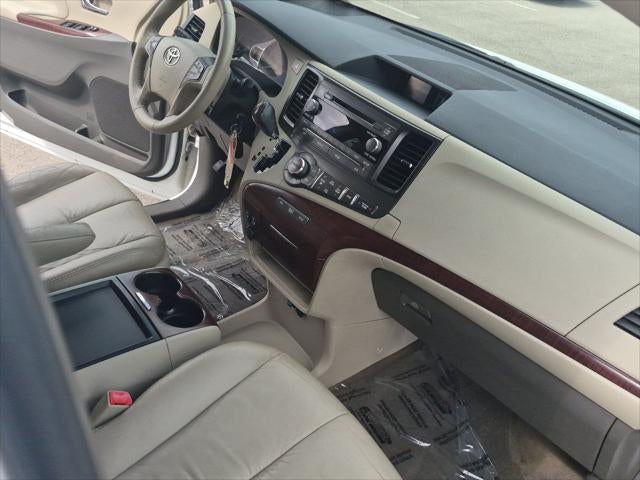 2011 Toyota Sienna XLE