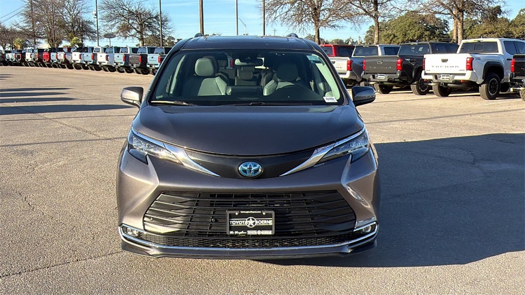 2024 Toyota Sienna XLE 7 Passenger