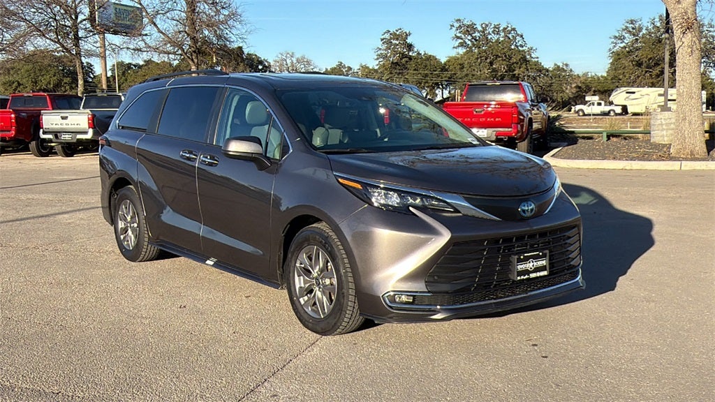 2024 Toyota Sienna XLE 7 Passenger