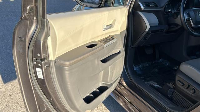 2024 Toyota Sienna XLE 7 Passenger