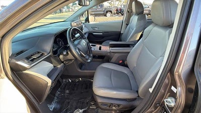 2024 Toyota Sienna XLE 7 Passenger