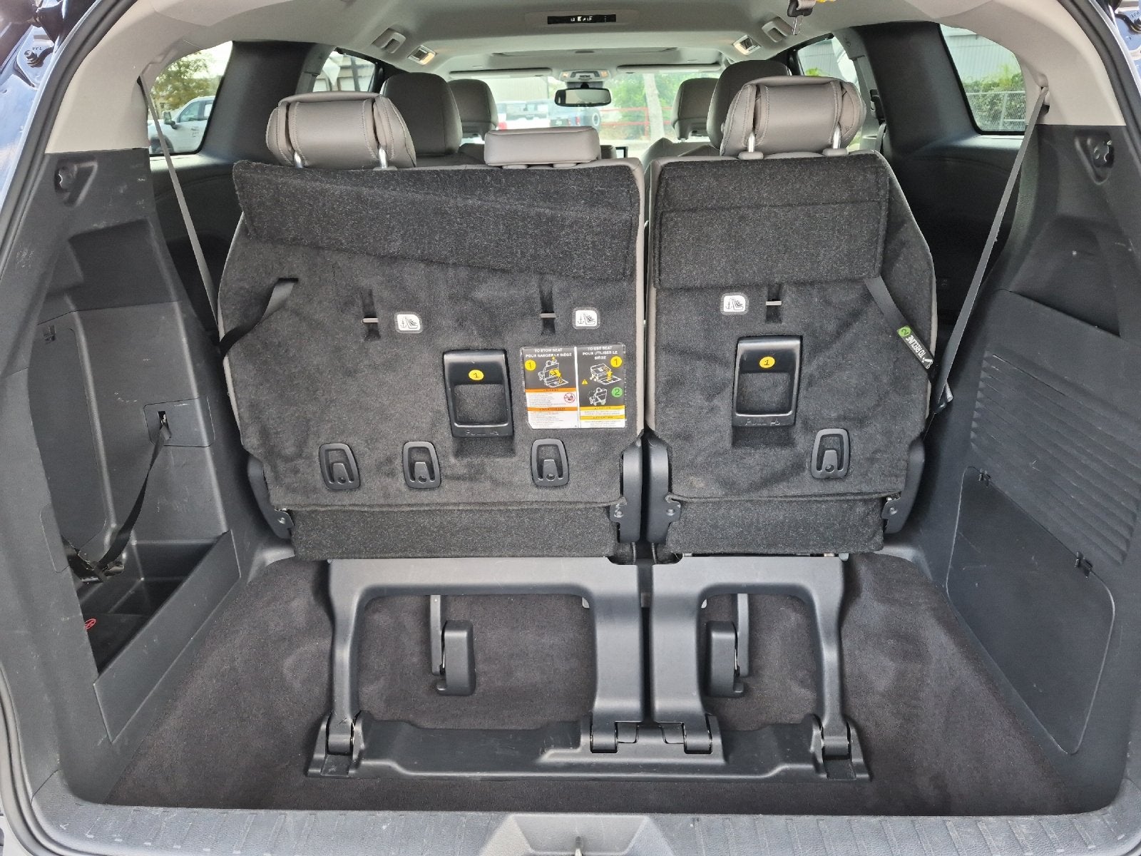 2025 Toyota Sienna XLE 8 Passenger