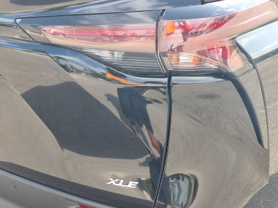 2025 Toyota Sienna XLE 8 Passenger