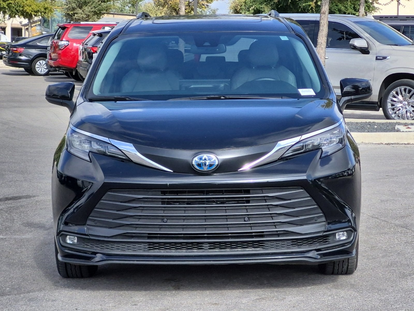 2025 Toyota Sienna XLE 8 Passenger