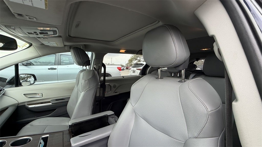 2022 Toyota Sienna XLE 7 Passenger
