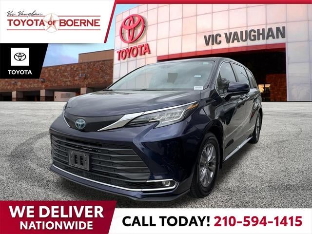2022 Toyota Sienna XLE 7 Passenger