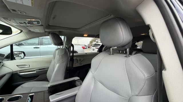 2022 Toyota Sienna XLE 7 Passenger