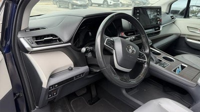 2022 Toyota Sienna XLE 7 Passenger