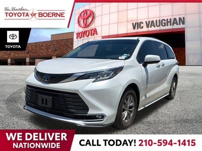 2023 Toyota Sienna XLE 8 Passenger