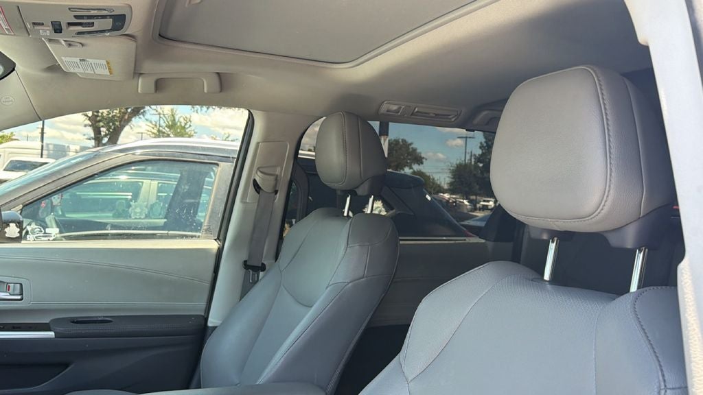 2023 Toyota Sienna XLE 8 Passenger