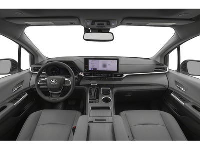 2025 Toyota Sienna XLE 8 Passenger
