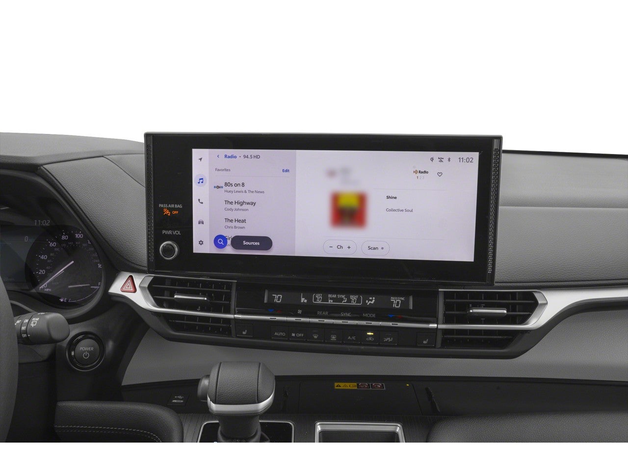 2025 Toyota Sienna XLE 8 Passenger