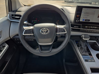 2026 Toyota Sienna XLE