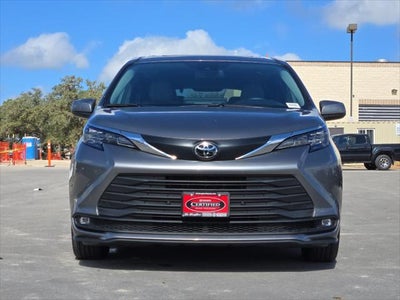 2026 Toyota Sienna XLE