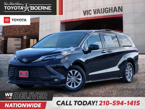 2025 Toyota Sienna XLE 8 Passenger