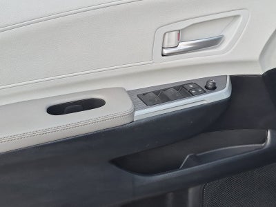 2025 Toyota Sienna XLE 8 Passenger