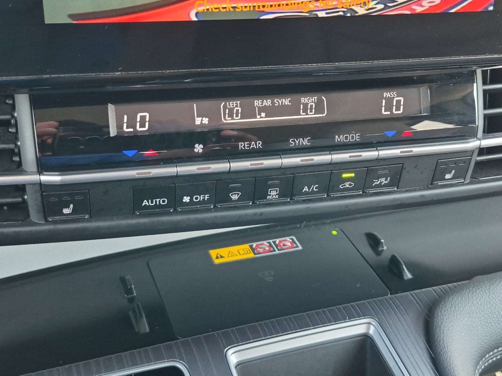 2025 Toyota Sienna XLE 8 Passenger