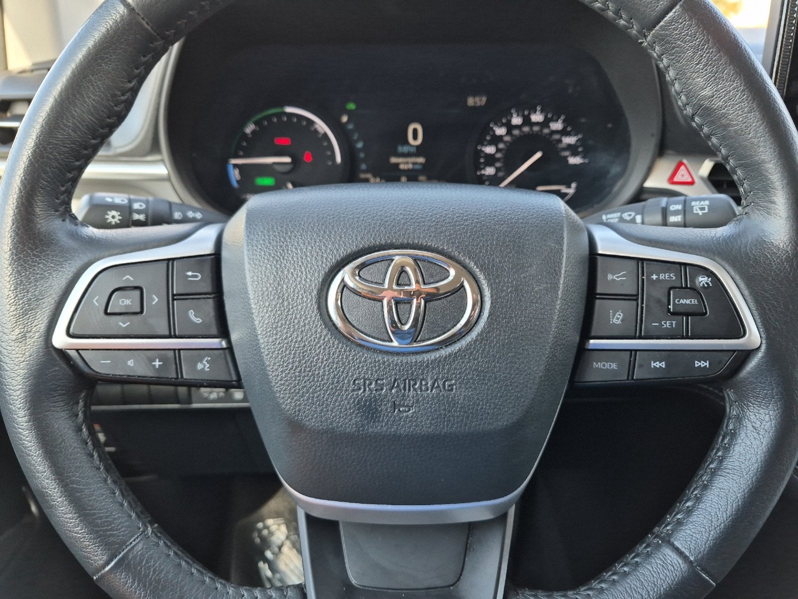 2025 Toyota Sienna XLE 8 Passenger