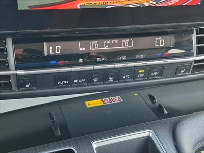 2025 Toyota Sienna XLE 8 Passenger