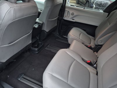 2025 Toyota Sienna XLE 8 Passenger