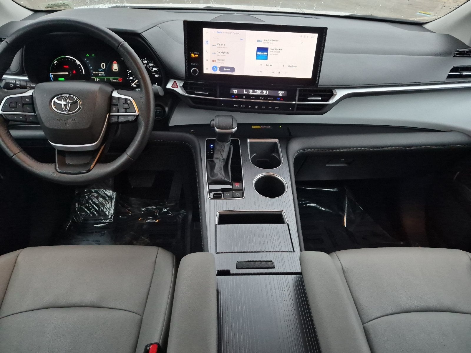 2025 Toyota Sienna XLE 8 Passenger