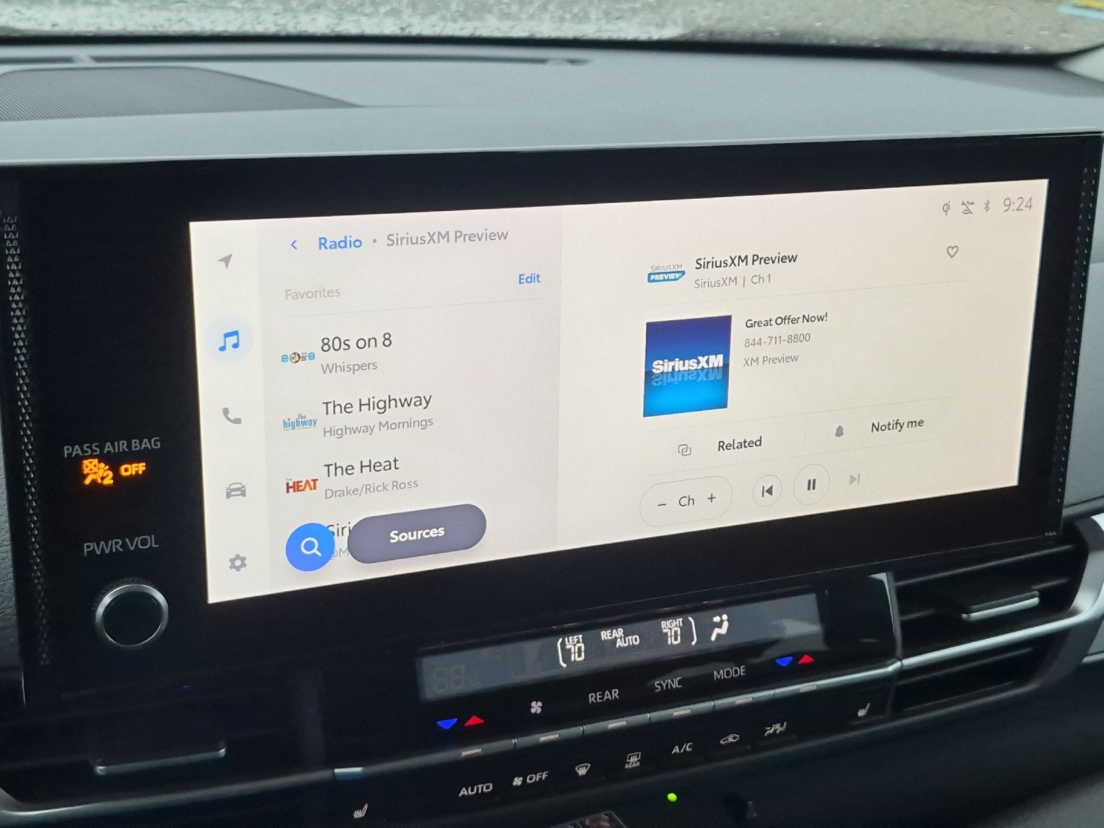 2025 Toyota Sienna XLE 8 Passenger